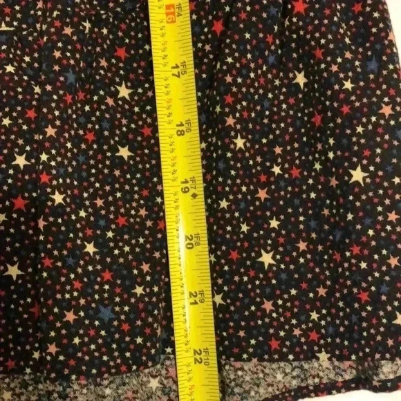 Madewell pullover top with button front. Short sleeves. - Picture 9 of 9